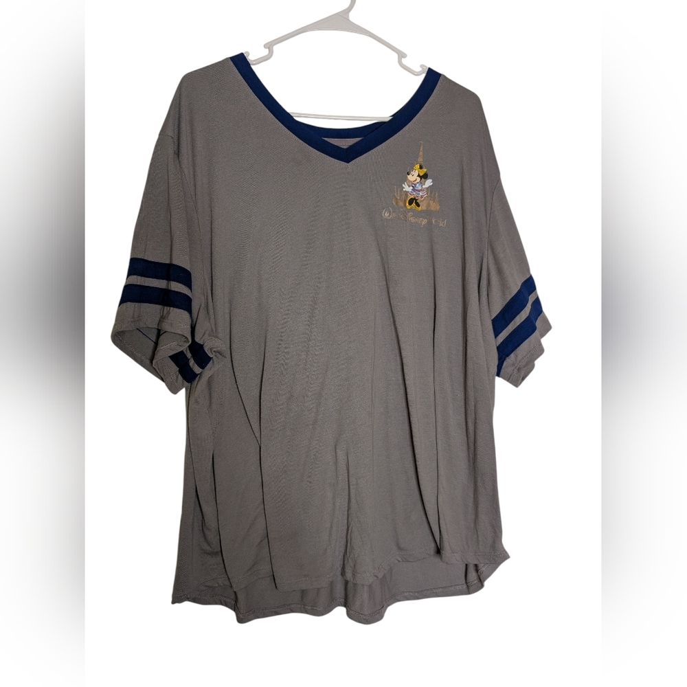 Disney Gray Short Sleeve Tee with Blue Accents